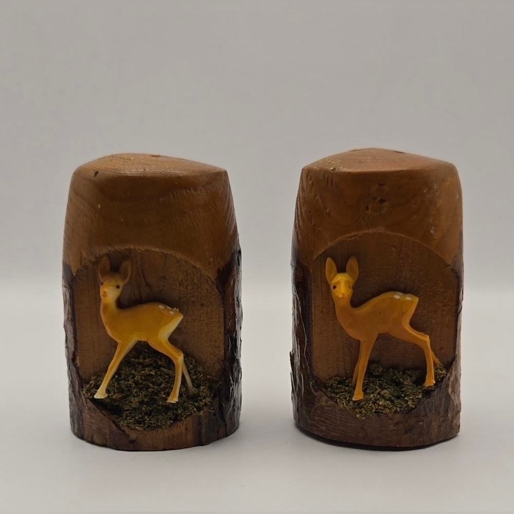 Vintage Wood Deer Fawn Salt Pepper Shakers Rustic Cabin Woodland Decor